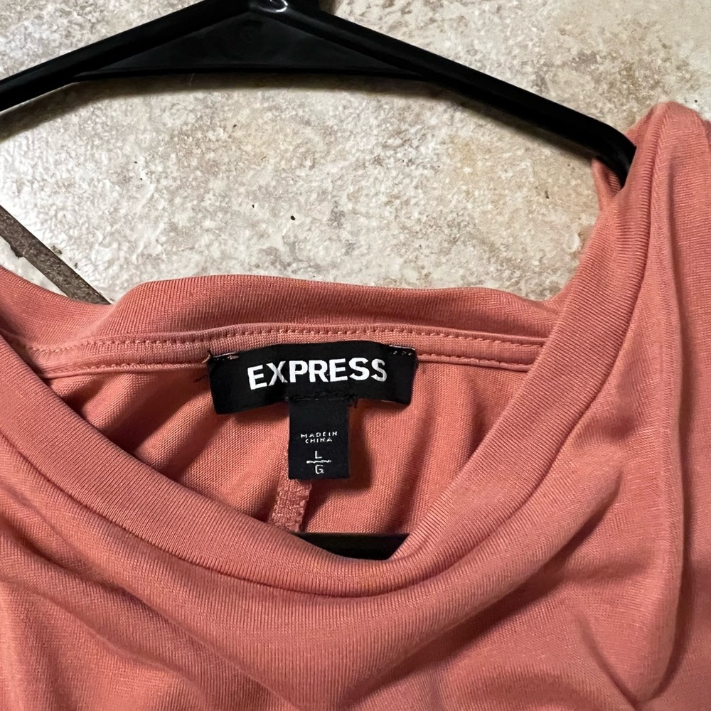 Express Rust Orange Off-Shoulder Top - Picture 4 of 4